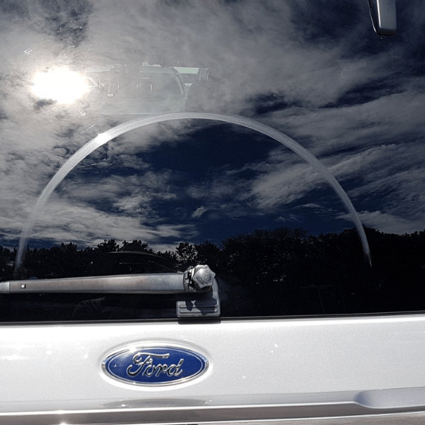 Glass scratch removal